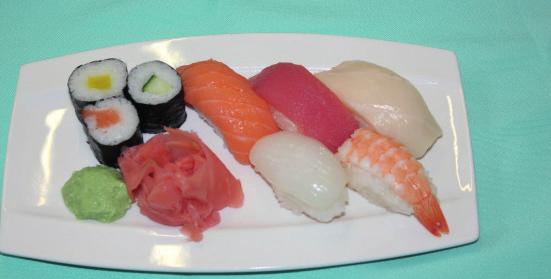 Sushi (30g/kus) Maki (20g/kus) 8,00 J10.