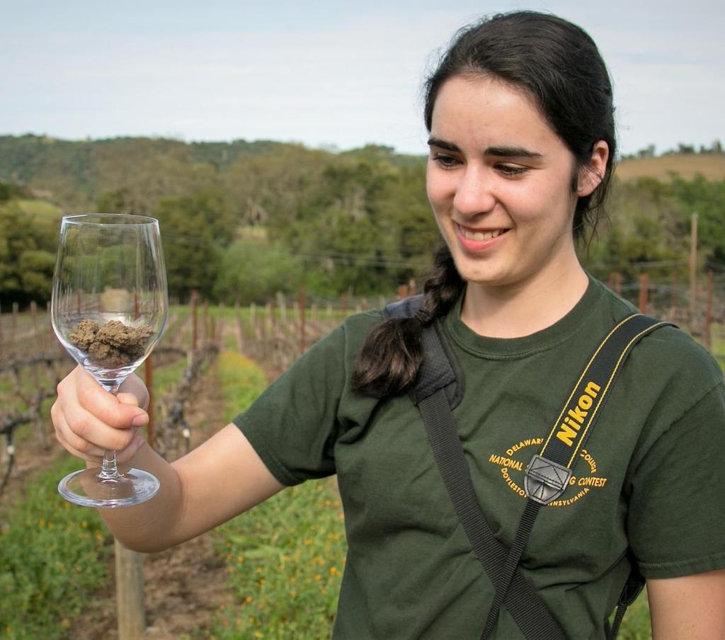 Jaclyn Fiola Ohio State University My current and future research involves the sustainability, both environmental and economic, of the grape and wine industry in North America.