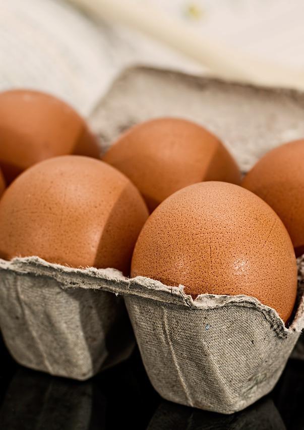 DAIRY Egg White.3 grams Egg Yolk -.3 grams Whole Egg -.6 grams Heavy Whipping Cream -.5 to.7 grams per tablespoon Half-and-Half -.