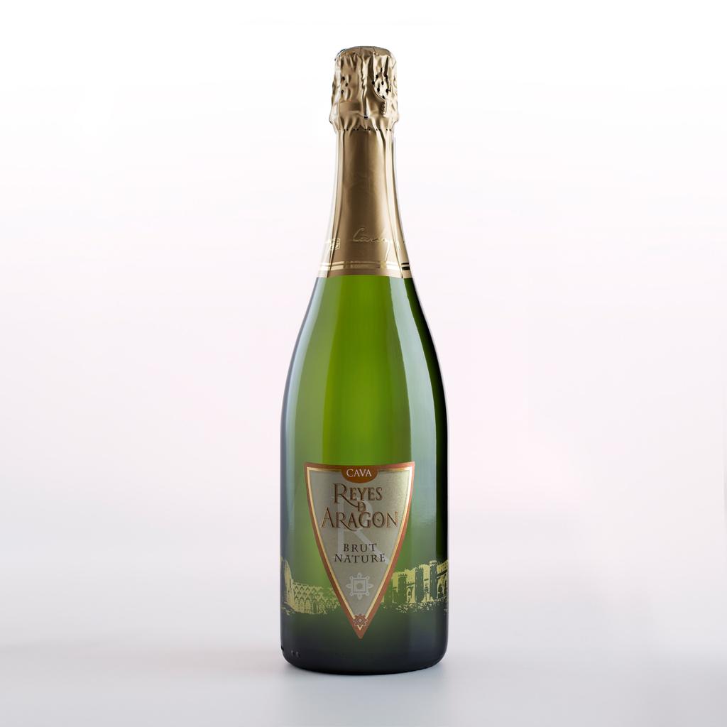Vineyard age 1st 2nd Maturation in bottle Added sugar CAVA 75% Macabeo, 25% Chardonnay Brut Nature 30-40 years 6000-8000 kg/ha Stony and clay 700-800 m Inox vats fermentation controlled at 16ºC Not