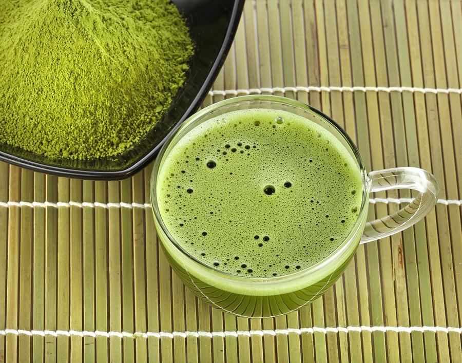 MenuTrends Keynote Non-Alcoholic Beverages 2015 Contact Datassential: 312-655-0594 19 Matcha The super-beverage of the year Currently on 1%
