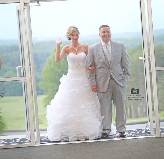 Package Prices Include Our Climate Controlled Tented Ballroom, Dance Floor and Chiavari Chairs For a Five Hour Reception White Floor-Length Linen Complimented with White or Champagne Overlays and