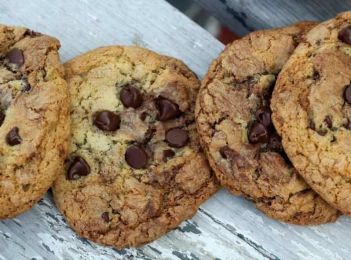 Nutella Marbled Chocolate Chip Cookies There s treasure in them thar cookies!