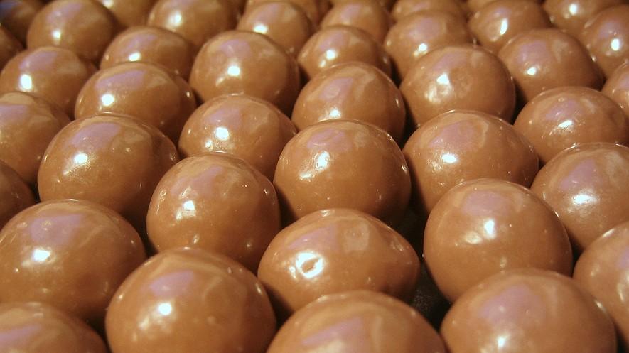 British invasion: Mars maltesers muscle in on Hershey malted milk balls By Washington Post, adapted by Newsela staff on 04.07.