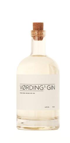 Vørding s, Cedar wood infused dry gin, 44,7%, Holland.