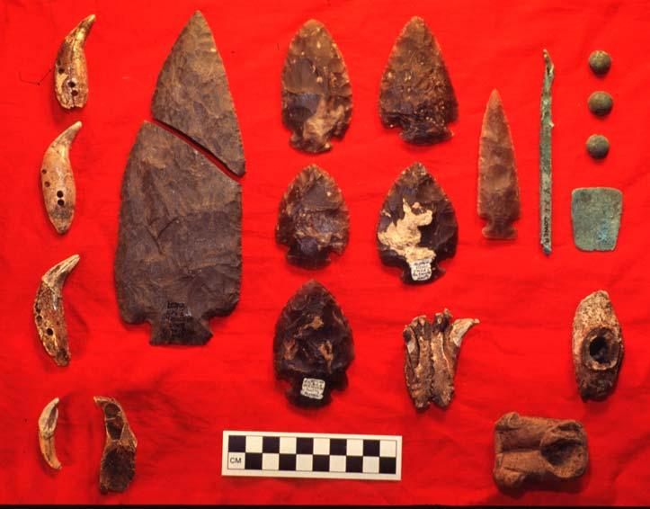 Woodland Tradition Page 30 A variety of stone and bone tools are found with Hopewell sites.