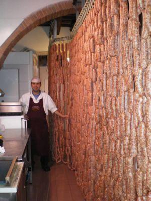 July 7 Artisan Producers! Every Tuscan meal begins with hand sliced salame. But do you know how many kinds of salame there are?
