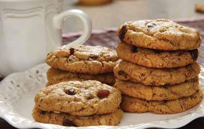 combined with hearty oats, sweet raisins, and a touch of cinnamon.