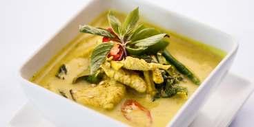 CURRIES Gaeng Keaw Whan - Green Curry with Coconut & Vegetables 420 -Vegetables 150 422 -Pork
