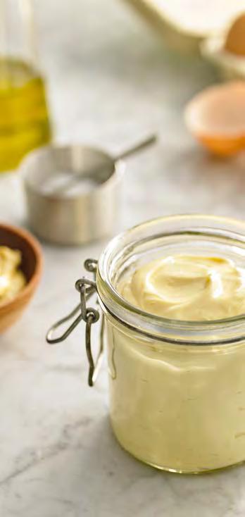 MAYONNAISE MAKES ABOUT CUP Combine oils in measuring pitcher with spout. Combine egg yolk, water, vinegar and mustard in the blender jar. Secure lid, turn dial to Speed 4 and blend for a few seconds.