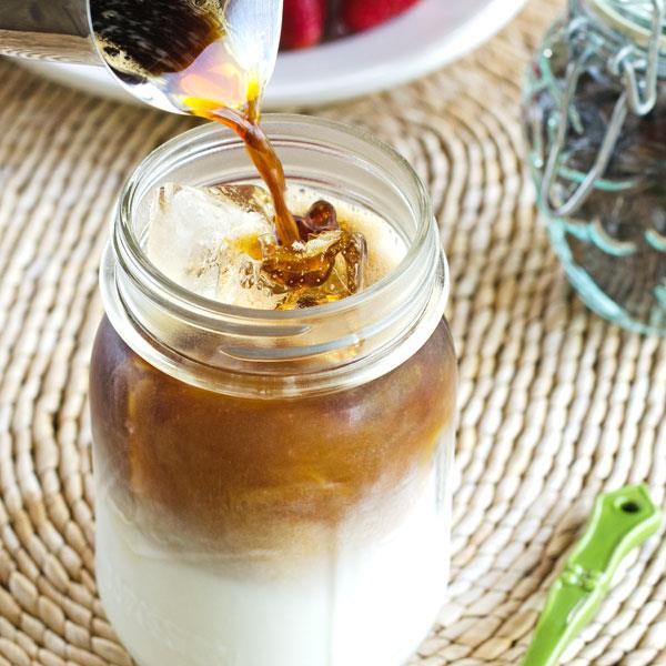 DAIRY FREE ICED LATTE 6-8 large ice cubes ½-1 cup cashew milk, to taste 2 shots of espresso 1 serving 1.