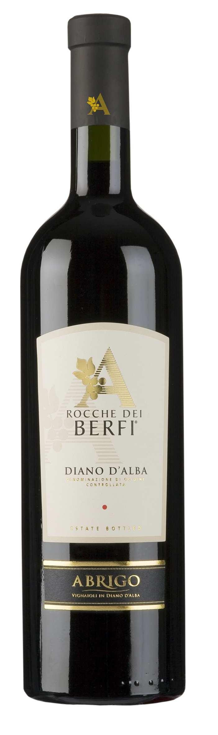 DIANO D ALBA DOC ROCCHE DEI BERFI PRODUCED WITH GRAPES FROM THE SORÌ, THE BETTER EXPOSED AND SUNNIEST AREAS.