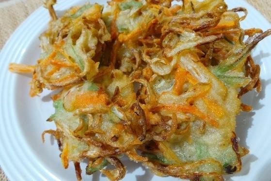Vegetable Fritters (Bakwan Sayur) If you feel like turning your leftover cabbage into spiced fritters this recipe is for you. Also works with shredded potatoes and yams.