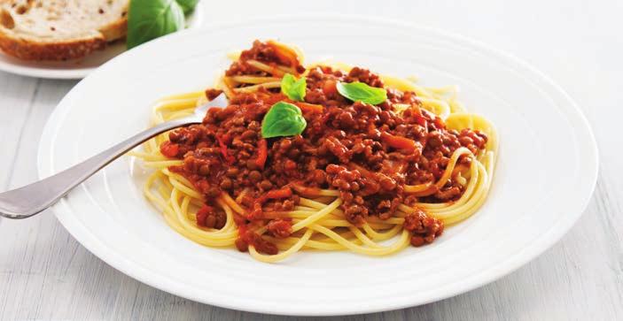 PREPARATION 2 min COOKING 0 min BEEF AND LENTIL BOLOGNESE INGREDIENTS 400g lean beef mince 400g can Edgell Brown Lentils, drained 500g jar Leggo s Bolognese Pasta Sauce Cooked pasta, for serving