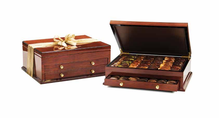DRAWER COLLECTION Elegant wooden chest boxes with drawers MEDIUM LARGE CONTENTS P23613262 P23613263 ASSORTED DATES 1810g 2620g