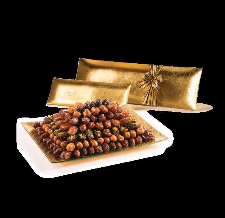 JUNO COLLECTION Rectangular glass trays with a gold leaf finish imprinted