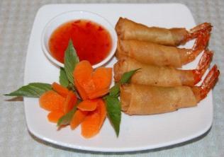 -Khai V Fried Rolls or Crispy Fries- Cha Gio, served with a choice of