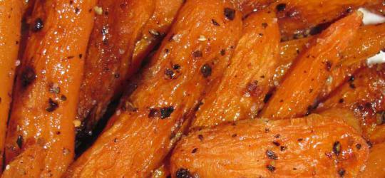 Honey Roasted Carrots Prep Time: 5 Min Cook Time: 30 Min Total Time: 35 Min SERVINGS: 4 Serving Size: 2/3 cup (89g) Calories 46 Calories from Fat 31 Total Fat 4g 5% Saturated Fat 1g 2%