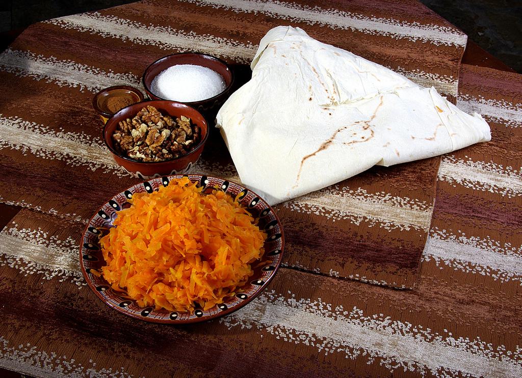 TRADITIONAL BULGARIAN CUISINE RECIPE PUMPKIN PIE needed products 500 g ready dough sheets
