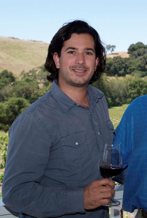 The Family Rob Mondavi 2004 Co-founder, President of Winegrowing for his family s company Folio Fine Wine Partners Winemaker for the family s own brands Growing up, he worked in a variety of roles at