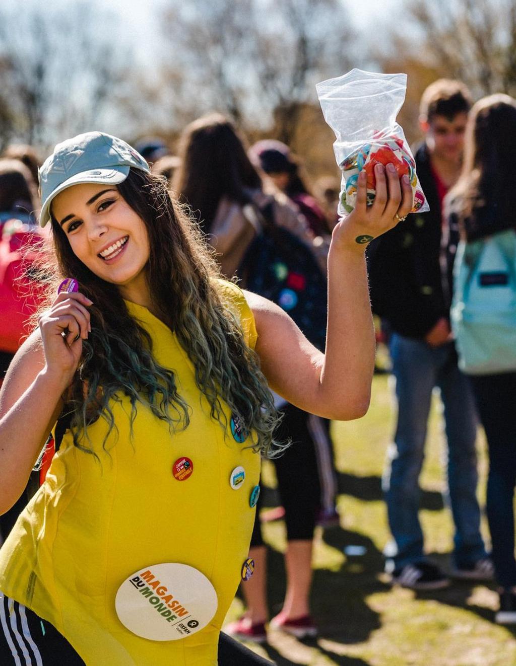 A FLASH MOB ON CAMPUS Want to catch the attention of students in the name of Fairtrade?