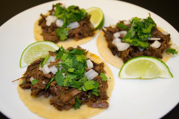 Tacos de Barbacoa 1/3 cup cider vinegar 3 tablespoons lime juice 3-4 canned chipotle chiles 4 cloves garlic, roughly chopped 3 1/2 tsp ground cumin 2 tsp dried oregano 1/2 tsp ground cloves 1 1/2 tsp