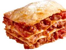 Classic Lasagne 1 tbsp olive oil 2 rashers smoked streaky bacon, cut into small pieces 1 onion, finely chopped 1 celery stick, finely chopped 1 medium carrot, grated 2 garlic cloves, finely chopped