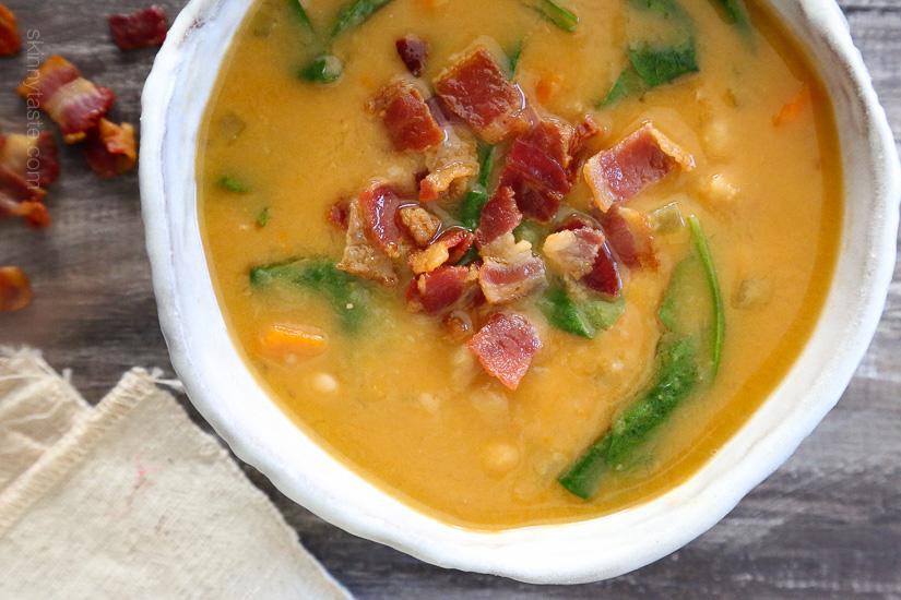 SOUP NAVY BEAN, BACON AND SPINACH SOUP 3 15 oz cans navy beans, rinsed and drained 4 slices center cut bacon, chopped 1 medium onion, chopped 1 large carrot, chopped 1 large celery stalk, chopped 2