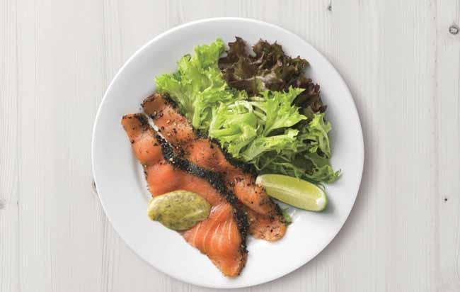 Smoke Salmon with Lettuce Main Ingredients Main Ingredients : Including smoked salmon, mixed lettuce,