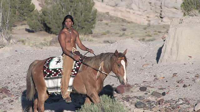 Men hunted, but it wasn t important to the Desert Indians; there weren t any