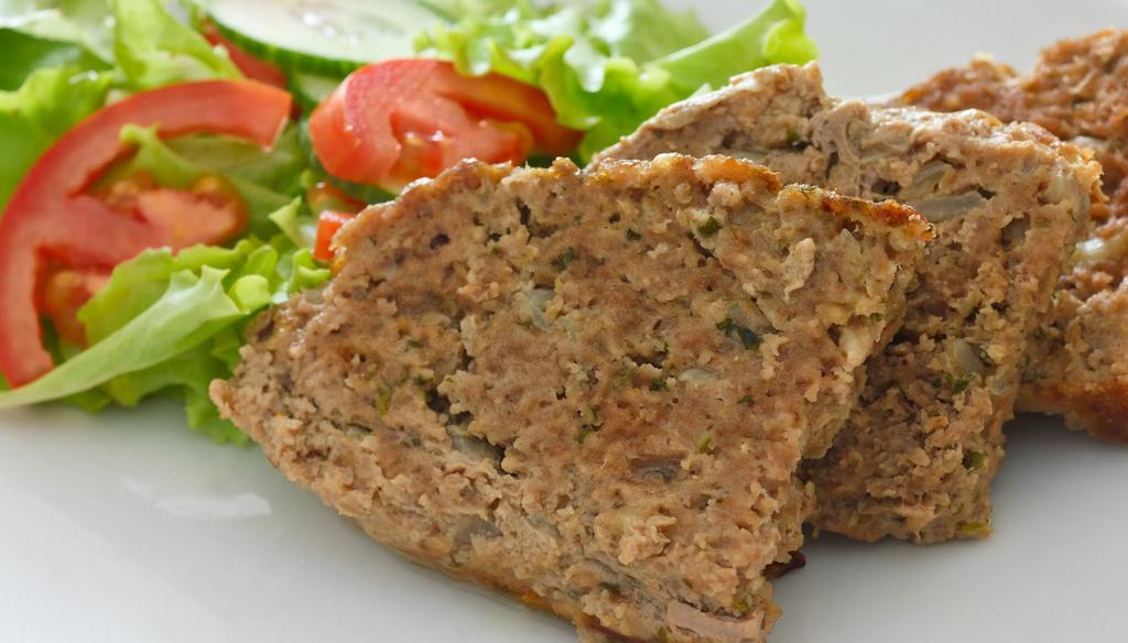 Turkey Meatloaf 1/2 lb lean ground turkey 1 egg 1/4 cup salsa 1/8 cup chopped red bell pepper 1/8 cup chopped yellow bell pepper 1/4 cup chopped onion 1/4 cup dry bread crumbs lemon pepper to taste