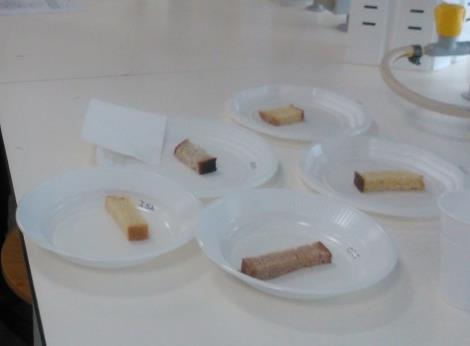 Sensorial analysis Performed on the day of delivery of the samples; Panel of 70 untrained tasters, aged between 18 and 64 years, who were asked to rate the following attributes: crumb and crust