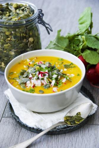 Butternut Squash and Sweet Potato Soup [Serves 4] 1 butternut squash, peeled, deseeded and diced 1 sweet potato, peeled and diced 2 carrots, trimmed, peeled and sliced 1 fennel bulb, trimmed and