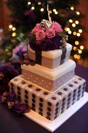Tiramisu Icing - { } *Warning - Buttercream icing on cakes larger than sheet