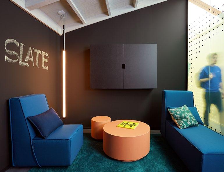MEETING ROOMS FLEXIBLE BREAK OUT SPACE From intimate one-on-one creative