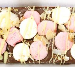 50 50g white chocolate & specialty chai mix, with marshmallow & spoon.