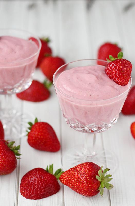Strawberry Coconut Pudding Low-fat cottage cheese 3/4 cup Coconut milk Strawberries (frozen) 1/2 cup Splenda 1/4 tsp 1.