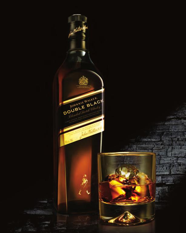 JOHNNIE WALKER DOUBLE BLACK Johnnie Walker Double Black Label is a deluxe blend born from the family s prestigious Black Label, a whisky steeped in history.