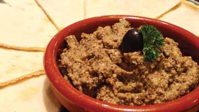 Olives in vinaigrette dressing Artichoke