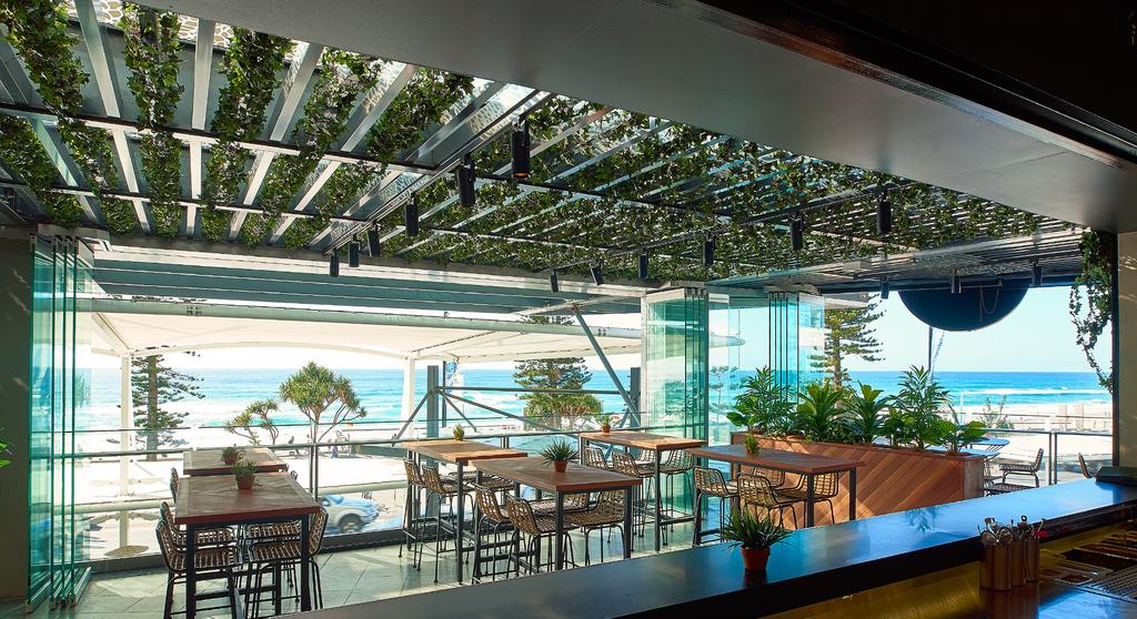 FUNCTIONS Hurricane s Grill & Bar Surfers Paradise is the ideal venue to hold your private or corporate party function.
