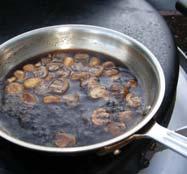 Evo's traditional non-stick oil-seasoned cooking