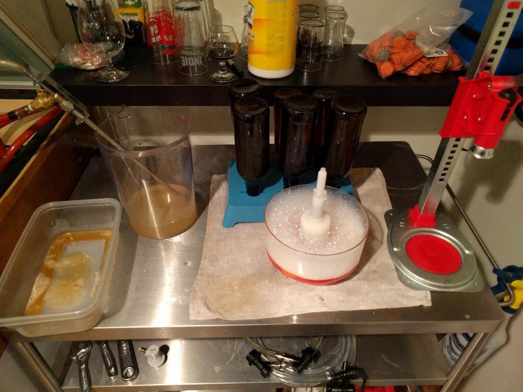 Carbonating & Serving BeerGun for competition and long term beers Tray on left to catch overflow while