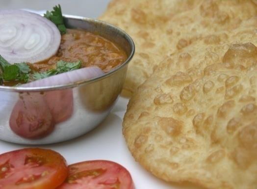 9 (Paneer Tikka, Tandoori Aloo, Veg Seekh kebab)