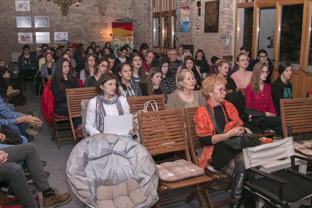 Projekt je bio zamišljen kroz osnivanje i rad šest književnih klubova za učenike srednjih škola u tri države te održavanje književnih susreta u Stocu na kojima će Sarajevo učestvovati predstavnici