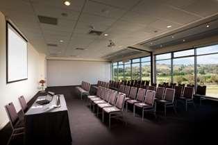 appointed rooms, Rydges Mount Panorama offers an experience, not just an event.