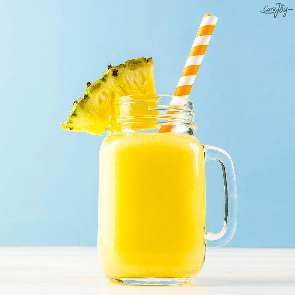 (Photo: thesmoothiebombs) Tropical Island Dream Smoothie This exact smoothie is my go-to recipe for mid-afternoons where I want something sweet - especially if I just finished an an afternoon workout.