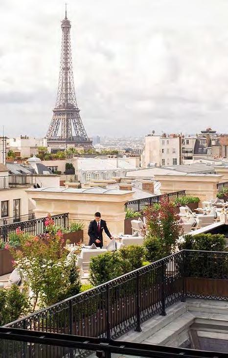 With its breathtaking views, there are no other terraces like this in Paris; we will experience it whilst enjoying specially created dishes and mature vintages