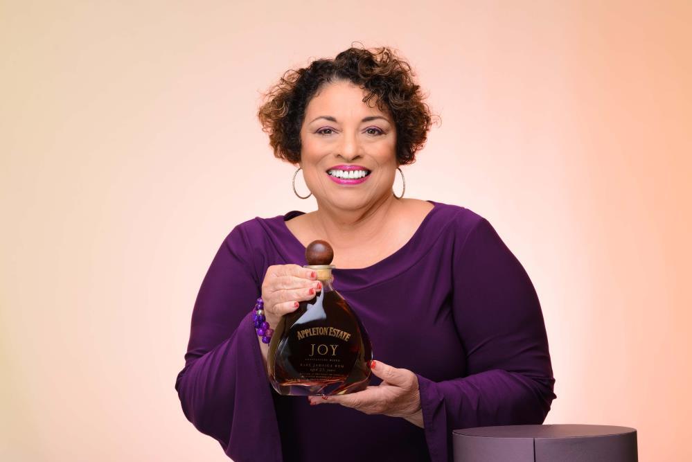 Press Release APPLETON ESTATE CELEBRATES 20 YEARS OF JOY World s first female Master Blender, Joy Spence, releases an exquisite limited edition rum to mark major anniversary London, 10 th May 2017