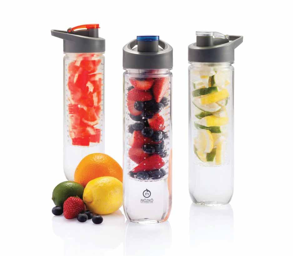 Infuse your water with loads of vitamins and flavours by adding fresh fruits into the infuser compartment.