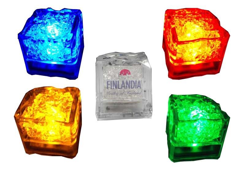 Flashing Ice Cube Flashing Ice Cube, standard size 1", clear plastic, with solid Led lights in different colors. Packing: 12pcs/plastic tray, 72pcs/inner box, 864pcs/ctn.